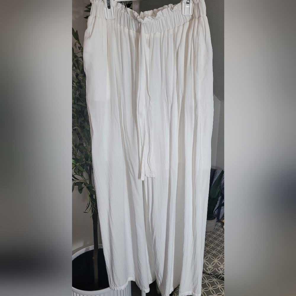 Davi & Dani Wide Leg Elastic Waist Pull On Rayon Pants